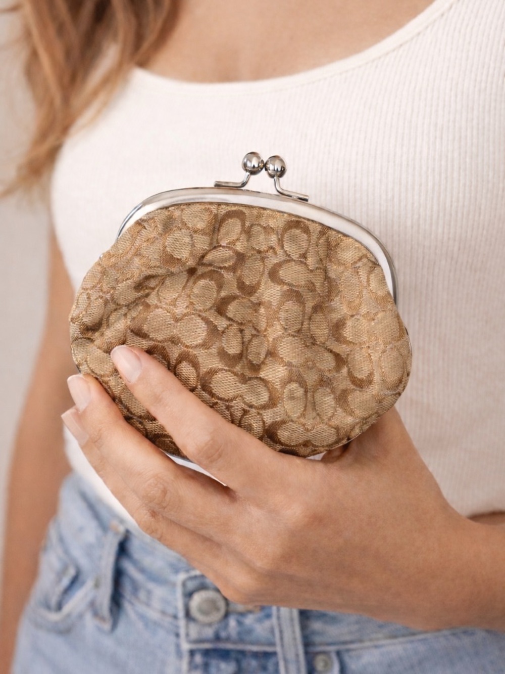 Coach Vintage Brown/Tan Kisslock Coin Purse Signature C Clasp Closure NWOT - Picture 13 of 13